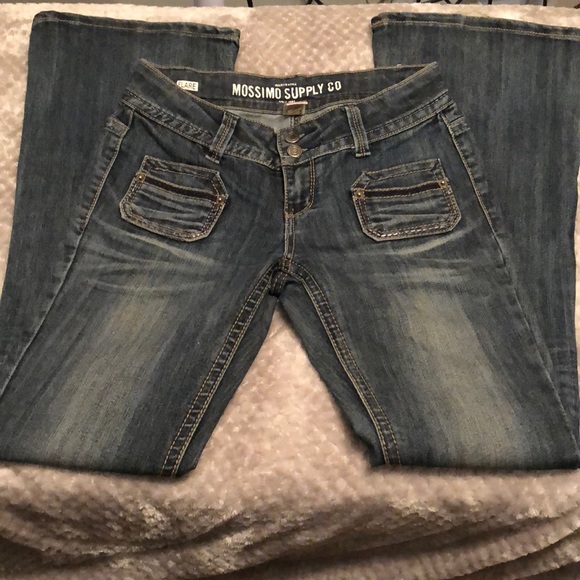 Mossimo Supply Co. Denim - Mossimo flare jeans Sz 7